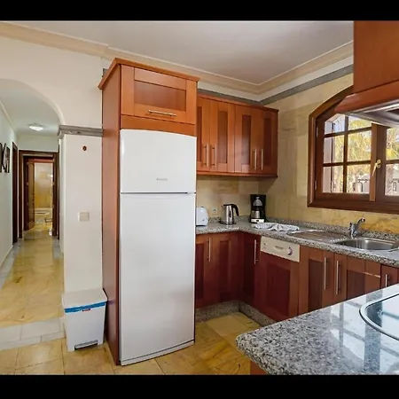 Villa Helen Playa Blanca
