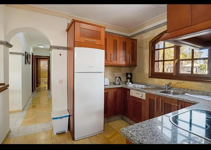 Villa Helen Playa Blanca